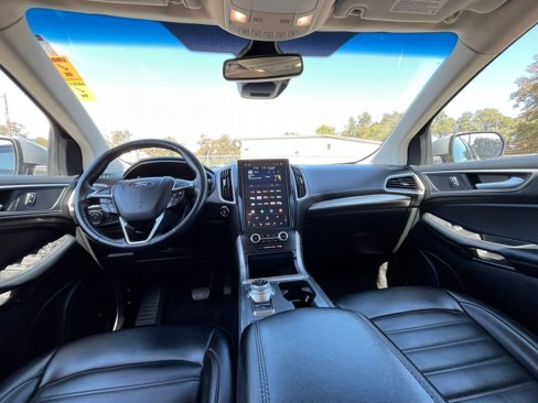 Used 2022 Ford Edge SEL image 33