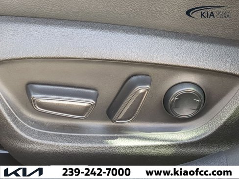 Used 2021 Toyota Camry SE image 17