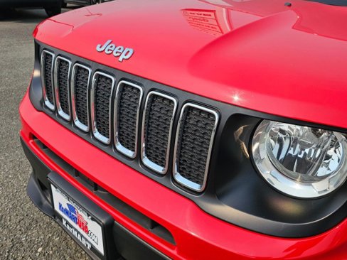 Used 2020 Jeep Renegade Sport w/ Sport Appearance Group image 10