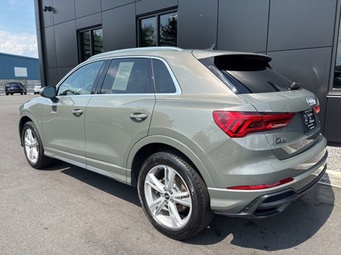 Used 2022 Audi Q3 2.0T Premium image 3