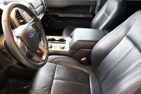 Used 2019 Ford Expedition XLT w/ Equipment Group 202A image 16