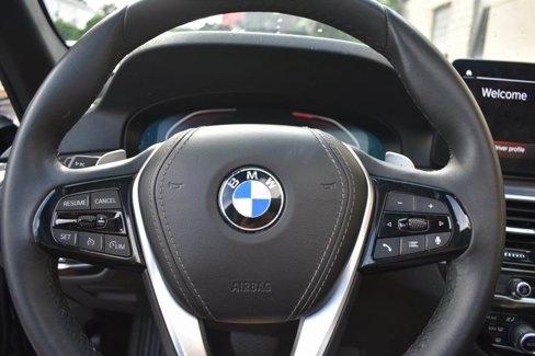 Used 2023 BMW 530i xDrive w/ Premium Package image 14