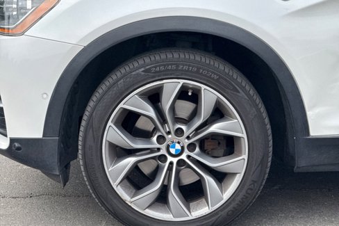 Used 2017 BMW X4 xDrive28i image 39