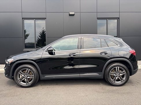 Used 2025 Mercedes-Benz GLA 250 4MATIC image 3