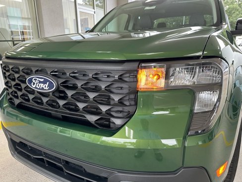 New 2025 Ford Maverick XLT image 2