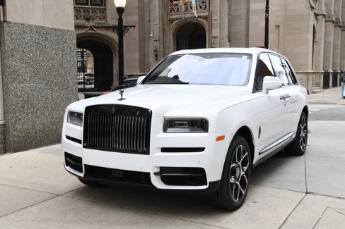 Used 2024 Rolls-Royce Cullinan Black Badge image 1