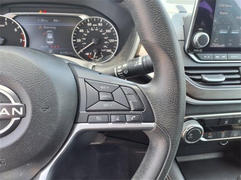 Used 2023 Nissan Altima 2.5 SV image 17