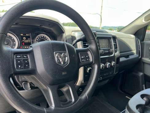 Used 2016 RAM 2500 SLT image 9