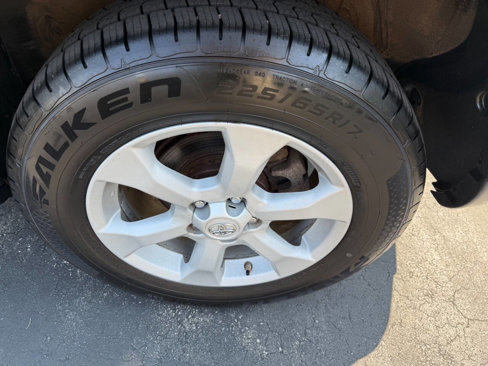 Used 2012 Toyota RAV4 Limited image 36