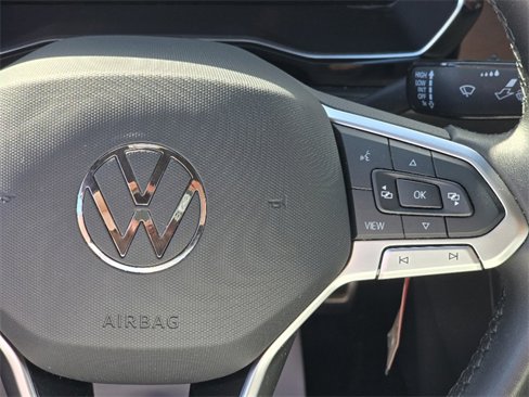 Used 2023 Volkswagen Jetta Sport image 16