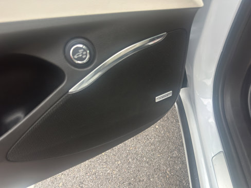 Used 2022 Buick Enclave Avenir image 15