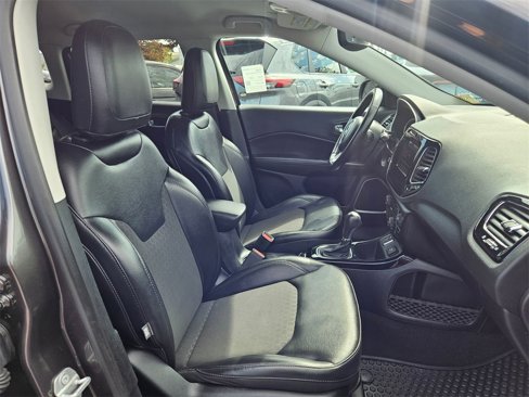 Used 2021 Jeep Compass Latitude image 33
