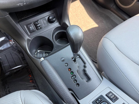 Used 2012 Toyota RAV4 Limited image 18
