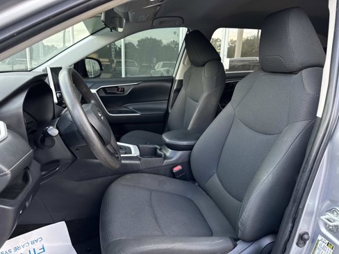 Used 2023 Toyota RAV4 LE image 15