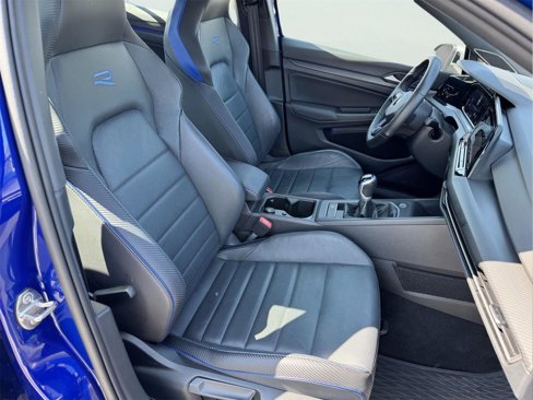 Used 2022 Volkswagen Golf R image 17