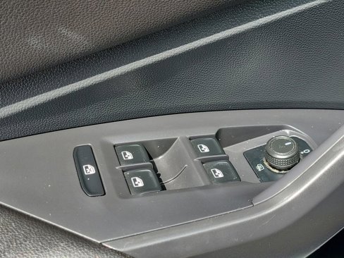Used 2019 Volkswagen Jetta S w/ Driver Assistance Package image 7