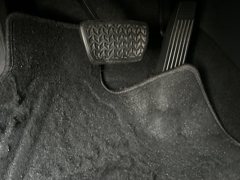 Used 2019 Toyota RAV4 LE image 11