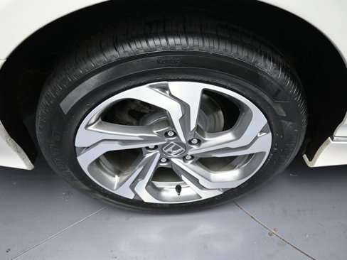 Certified 2019 Honda Accord EX image 12