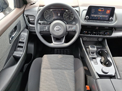Certified 2021 Nissan Rogue SV image 12