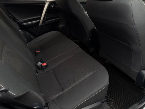 Used 2018 Toyota RAV4 XLE image 23