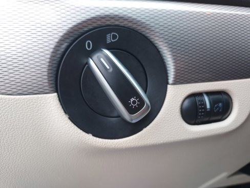 Used 2017 Volkswagen Jetta SE image 23