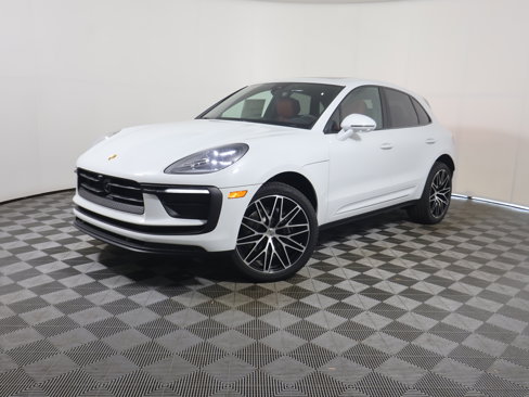 New 2025 Porsche Macan image 1