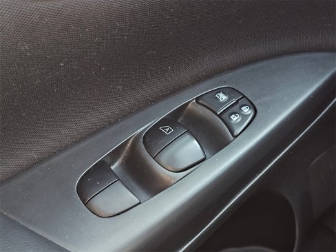 Used 2019 Nissan Sentra SV image 18