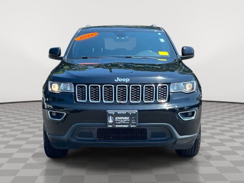 Used 2017 Jeep Grand Cherokee Laredo w/ Quick Order Package 23E image 2