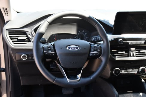 Used 2022 Ford Escape SE w/ Cold Weather Package image 12