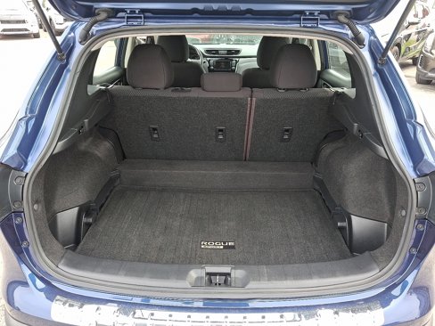 Used 2020 Nissan Rogue Sport S image 28