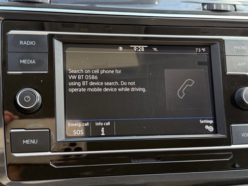 Used 2022 Volkswagen Tiguan S image 11
