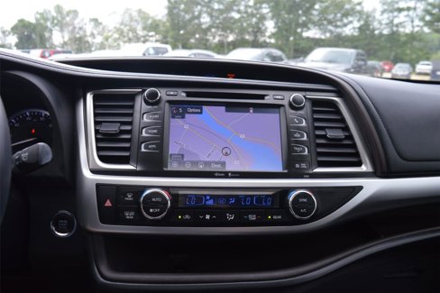 Used 2015 Toyota Highlander XLE image 22