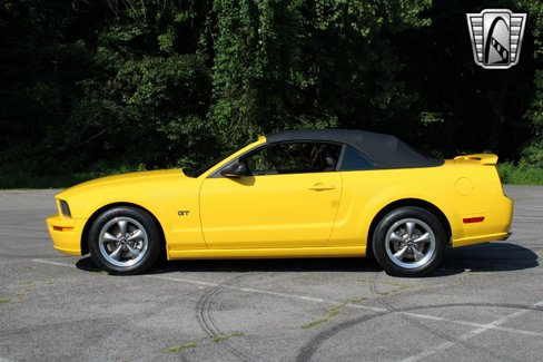 Used 2006 Ford Mustang GT image 26