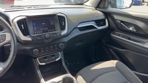 Used 2024 GMC Terrain SLE image 35