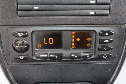 Used 2001 Porsche Boxster image 19