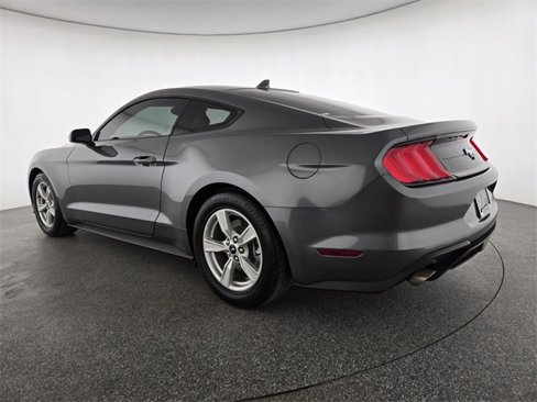 Used 2022 Ford Mustang Coupe image 14