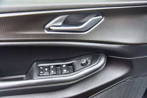 Certified 2023 Jeep Grand Cherokee Laredo w/ Luxury Tech Group I image 14