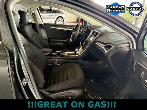 Used 2015 Ford Fusion SE image 20