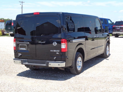 Used 2019 Nissan NV 3500 SL image 7