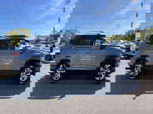 Used 2018 Volkswagen Atlas SE image 6