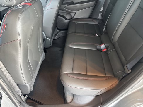 New 2025 Chevrolet Trax RS w/ Sunroof Package image 17