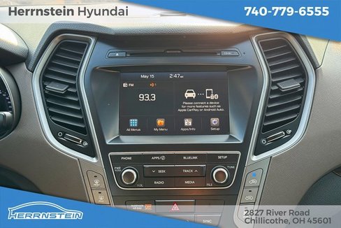 Used 2017 Hyundai Santa Fe SE image 10