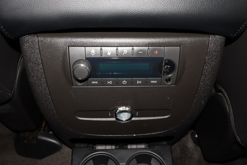 Used 2008 GMC Yukon XL SLT w/ SLT Preferred Equipment Group image 12