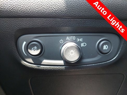 Used 2021 Buick Encore GX Essence w/ Experience Buick Package image 21
