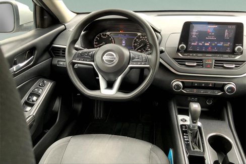 Used 2022 Nissan Altima 2.5 SV image 9