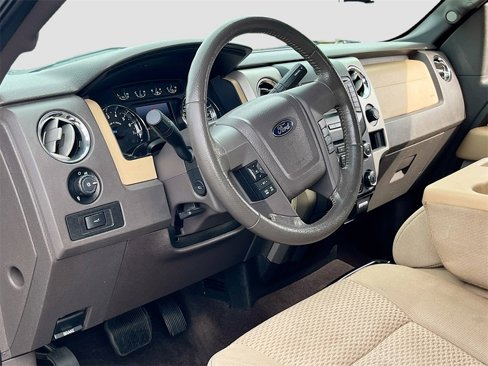 Used 2014 Ford F150 XLT w/ XLT Chrome Package image 9