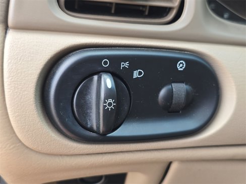 Used 2003 Ford Taurus SE image 18