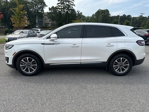 Used 2019 Lincoln Nautilus Select image 5
