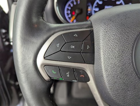 Used 2019 Jeep Grand Cherokee Limited image 21