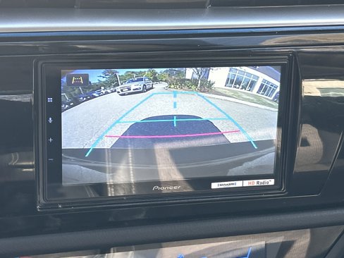 Used 2015 Toyota Corolla S image 26